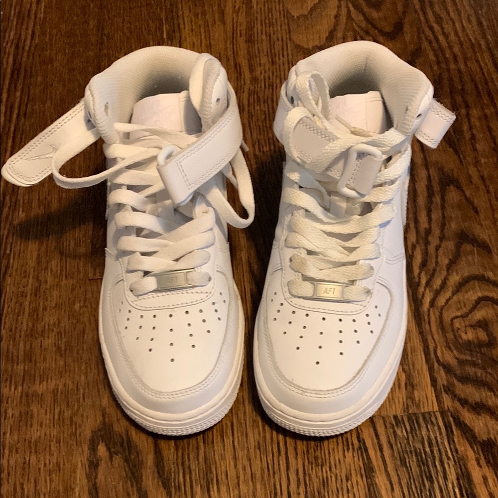 Nike Air Force Mid White